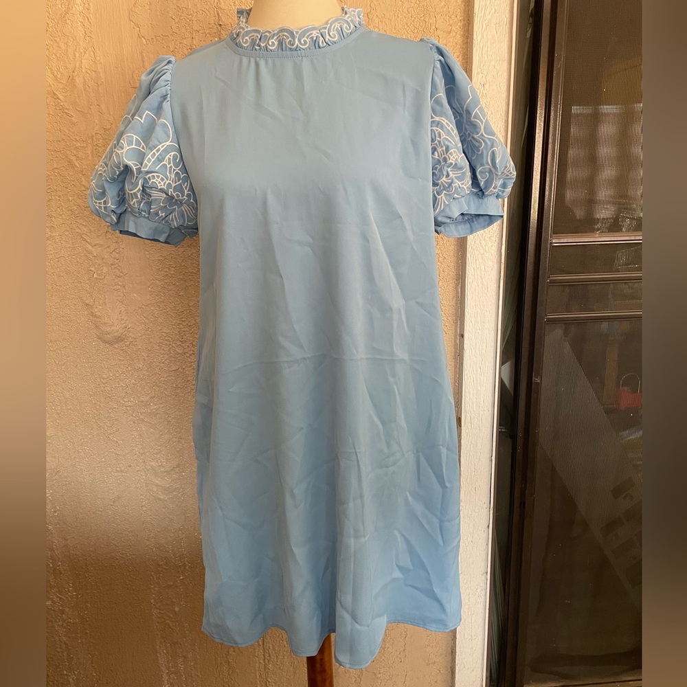 JODIFL Light Blue Puff Sleeve Shift Dress
